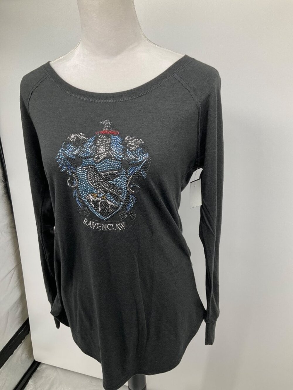 Universal Studios MEDIUM Harry Potter Ravenclaw Rhinestone Long Sleeve Shirt NEW - Picture 4 of 7